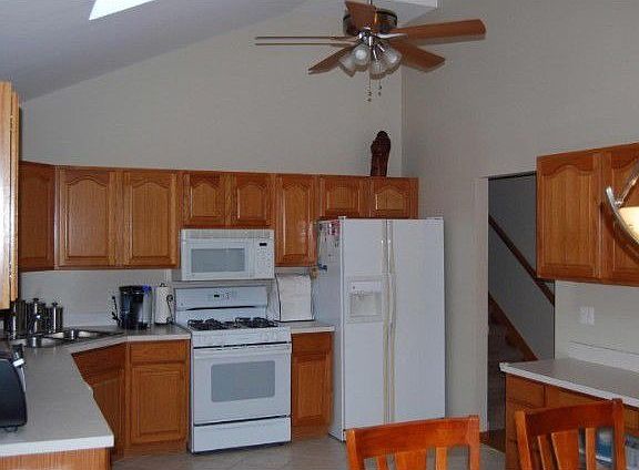 5th image of 29W250 Brown St