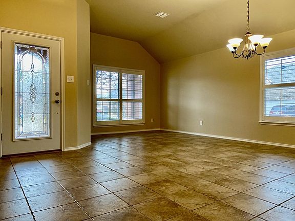 4th image of 1716 Lake Point Ct