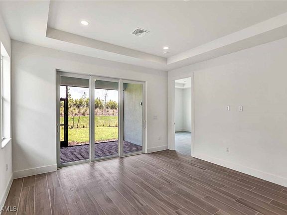 5th image of 44348 Panther Dr