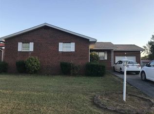 11 Wellswerth Gdns, Huntington, WV 25704