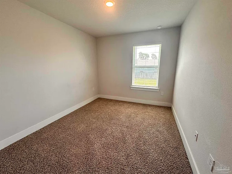 1542 Iroquois Ct — Photo 21
