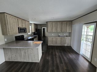120 Leisure Ln, Cedar Creek, TX 78612