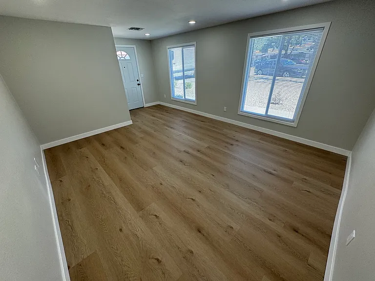 8932 Grand Ave — Photo 34