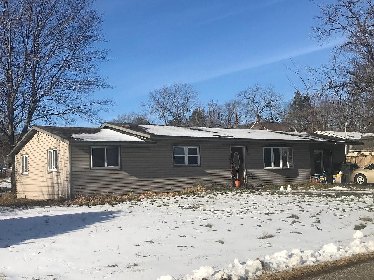 111 Oak St, Endeavor, WI 53930 Zillow
