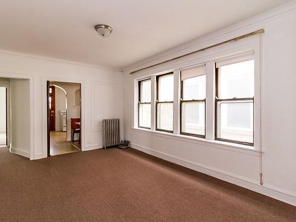 3rd image of 10725 S Calumet Ave #1