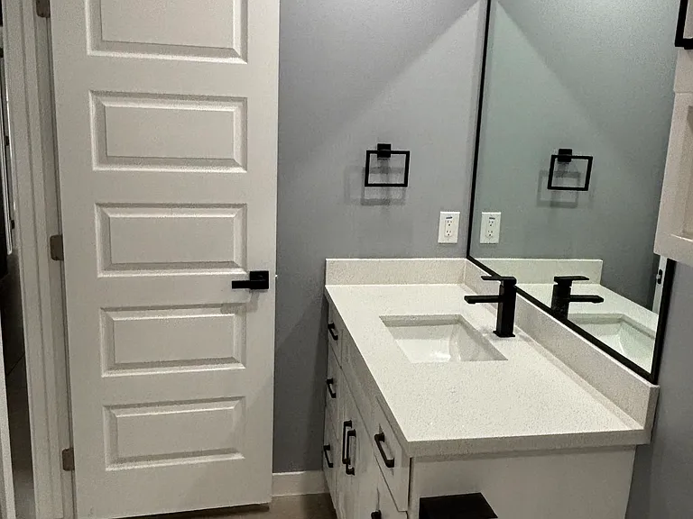 313 E Polk St #313 — Photo 7