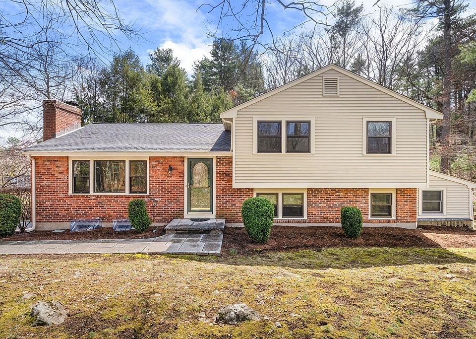 1st image of 23 Hillcrest Rd