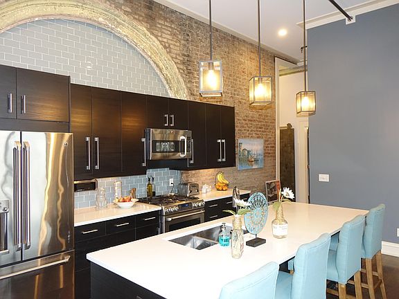 3rd image of 415 E Market St Unit 202