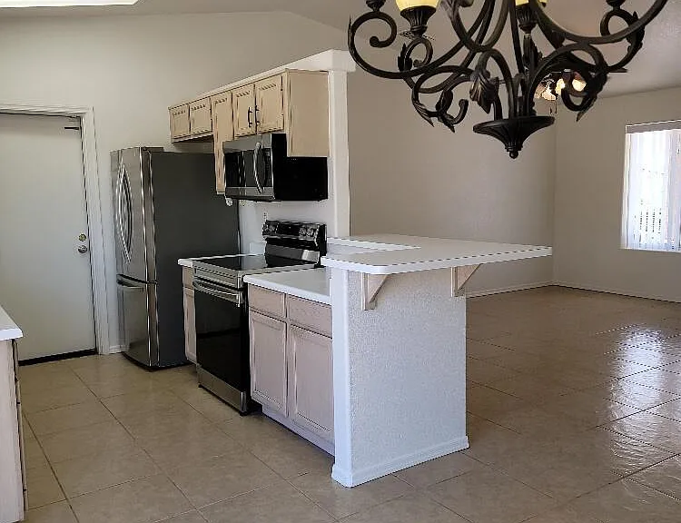 830 Falcon Dr — Photo 6