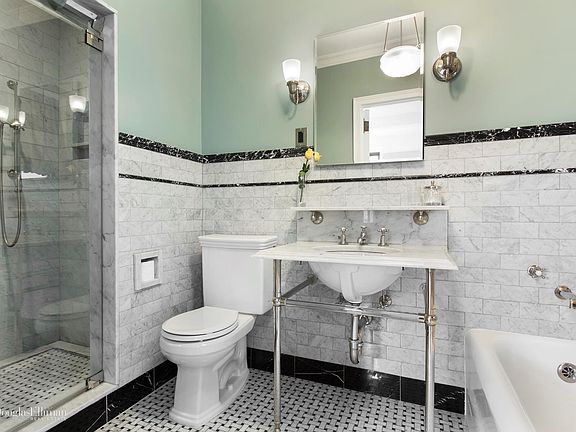5th image of 329 W 77th St #5D