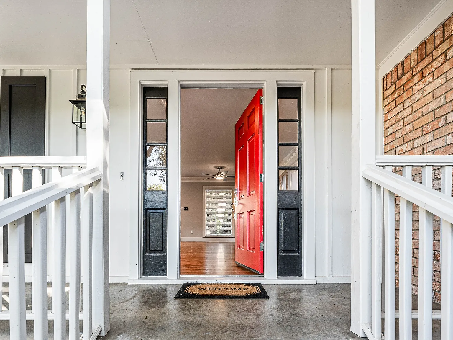 3 bed, 2542 sqft, $4,495 — Photo 3
