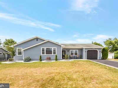 5 Angelique Ct, Hamilton, NJ, 08619