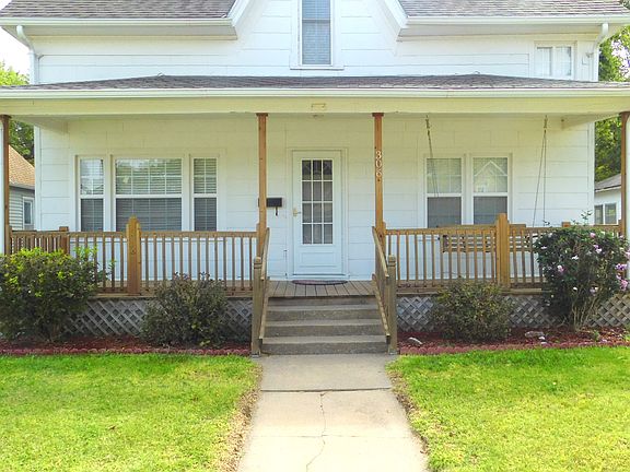 3rd image of 306 NE 4th St