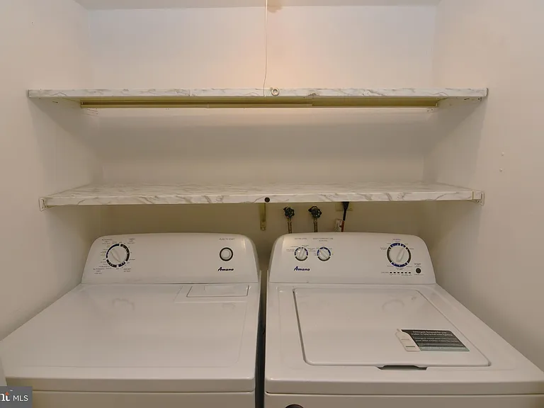 205B Cricklewood Cir — Photo 8