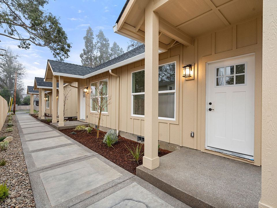 1st image of 414 SW I St