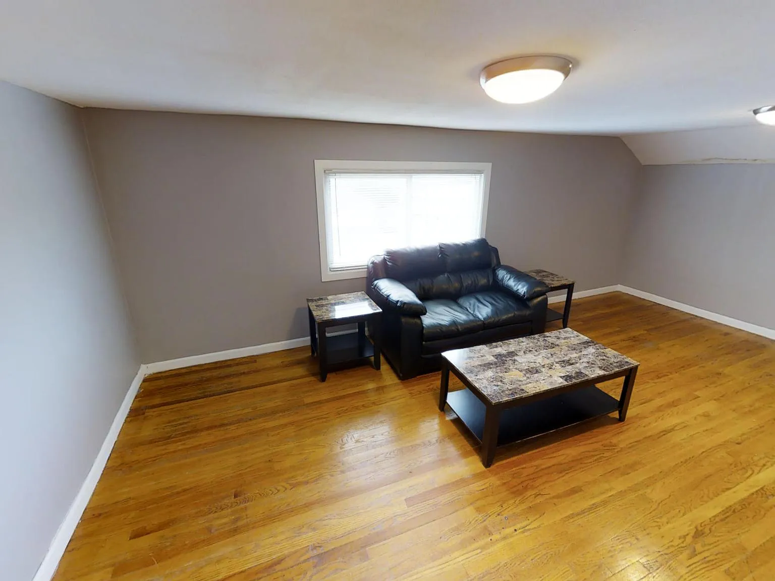 2 bed, $1,600 — Photo 2