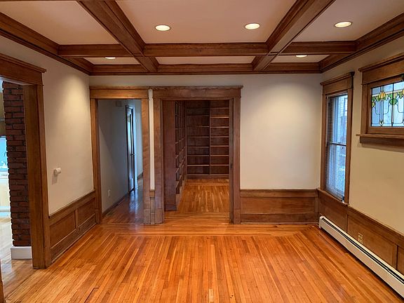 3rd image of 54 Gates Cir APT 1