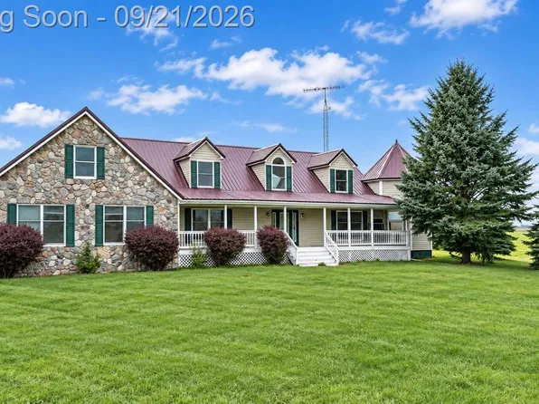 2609 Maple Grove Rd, Deckerville, MI 48427