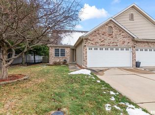 1620 Magnolia Dr, Chatham, IL 62629