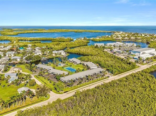 16385 Boyce Dr APT 301, Bokeelia, FL 33922