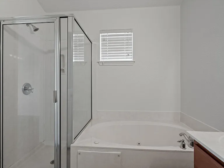 9201 Brodie Ln #203 — Photo 19