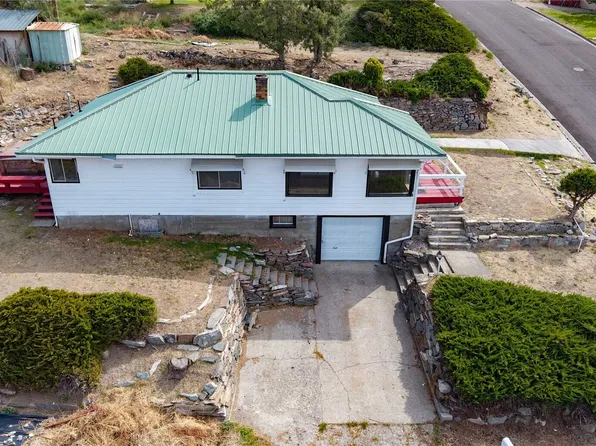 121 SW 121 Street, Tonasket, WA 98855