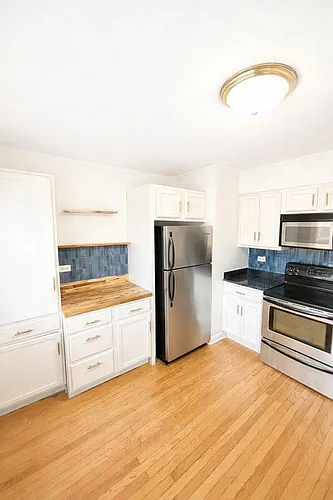 1404 W Estes Ave Photo 1