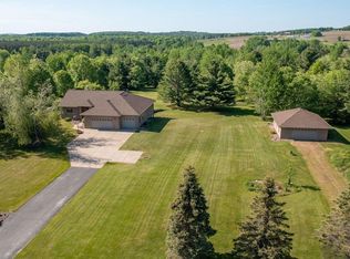 141163 Woodland Dr, Wausau, WI 54401