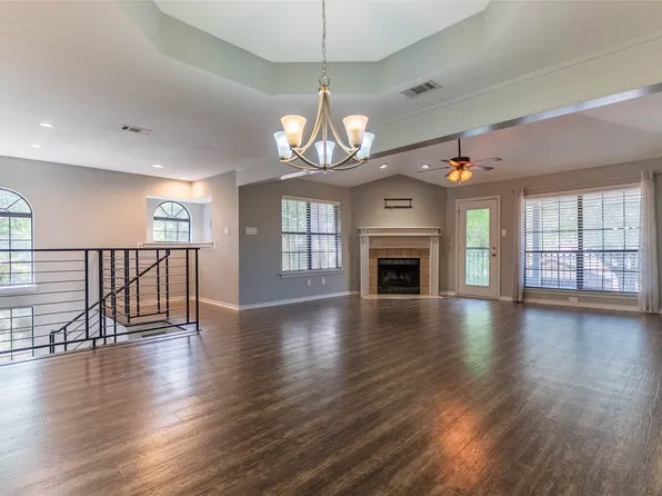 5919 Volunteer Pl, Rockwall, TX 75032