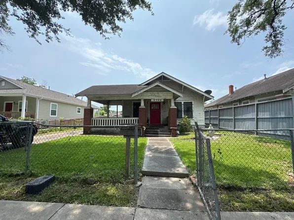 4706 Woodside St, Houston, TX 77023