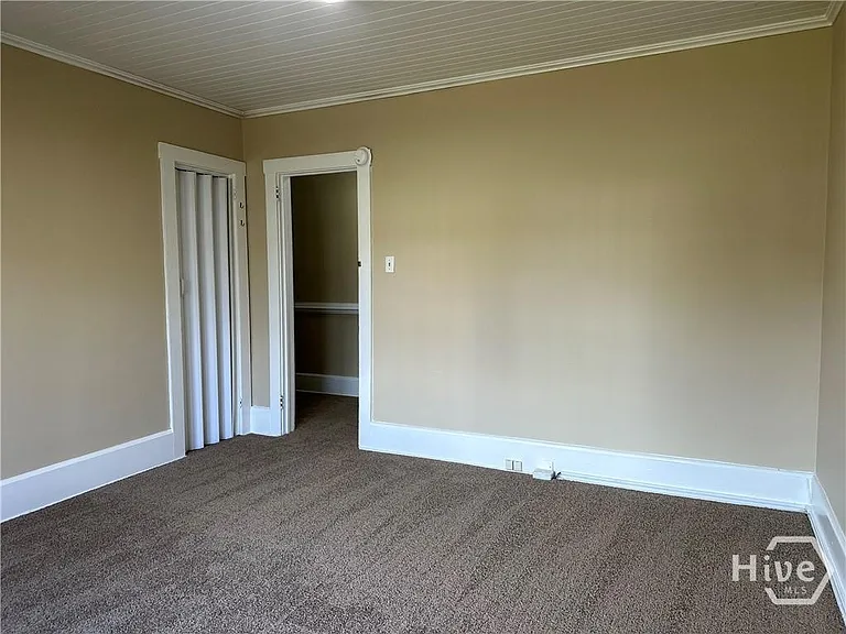 108 N College St — Photo 7