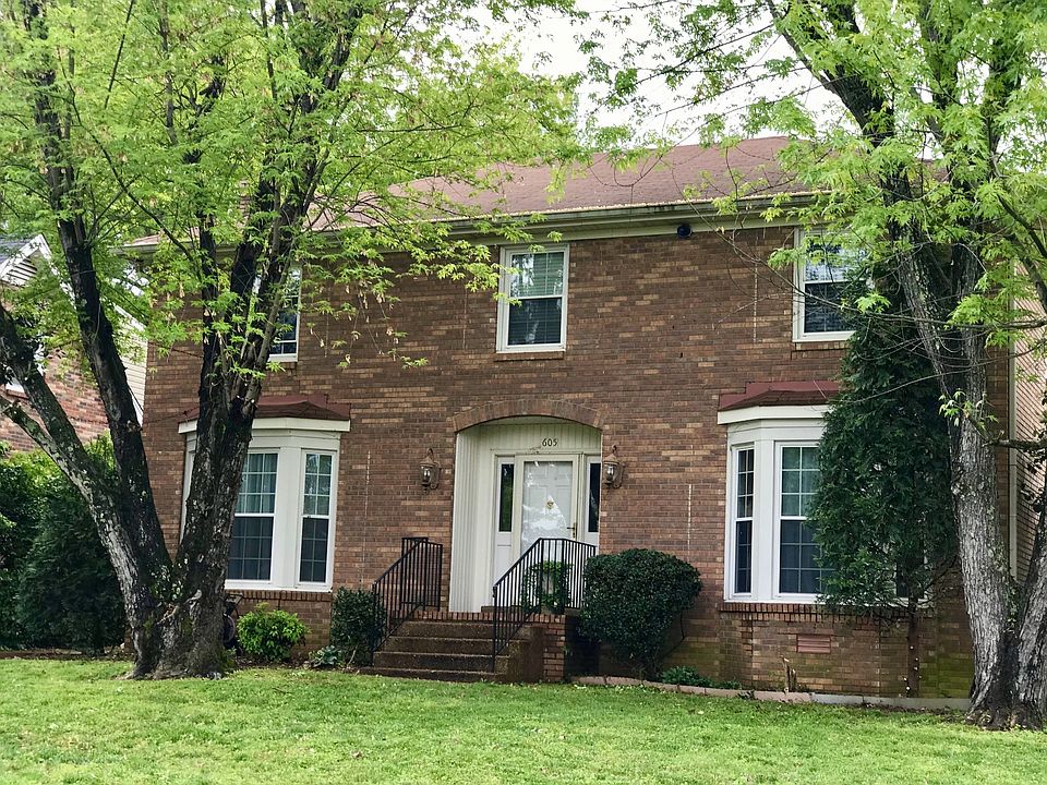 2nd image of 605 Foxborough Sq N