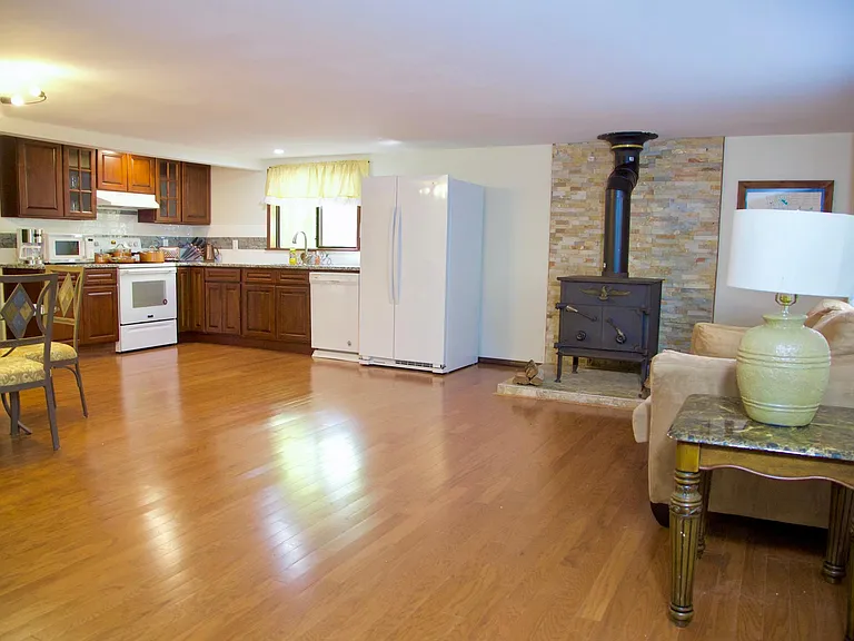 146 Wyomissing Dr — Photo 8