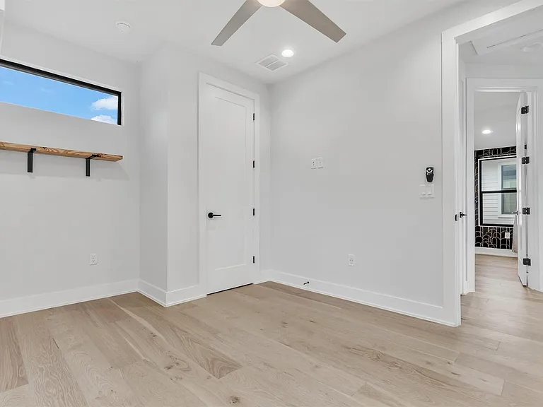 408 W Odell St #2 — Photo 22
