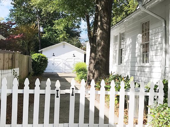 driveway to detached garage