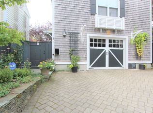 5 Chestnut St, Newport, RI 02840