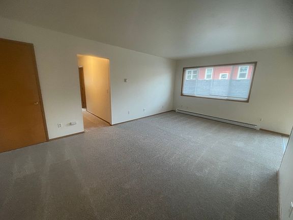 3rd image of 2624-2644 NE Weidler St #2630