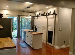 33 Chapin St, Chicopee, MA 01013