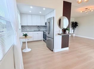 402 Brighton J #J, Boca Raton, FL 33434