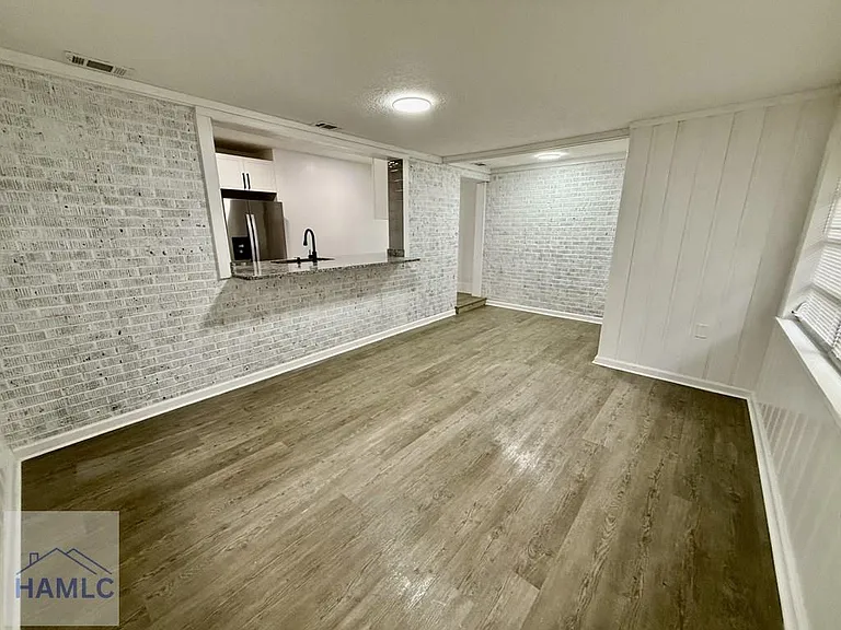 204 N Palm St — Photo 31