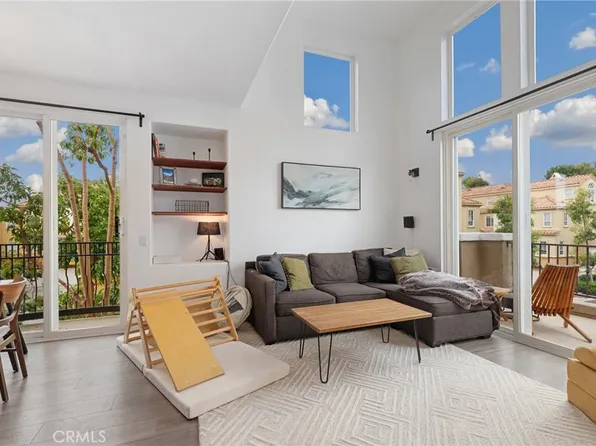 36 Via Pamplona, Rancho Santa Margarita, CA 92688