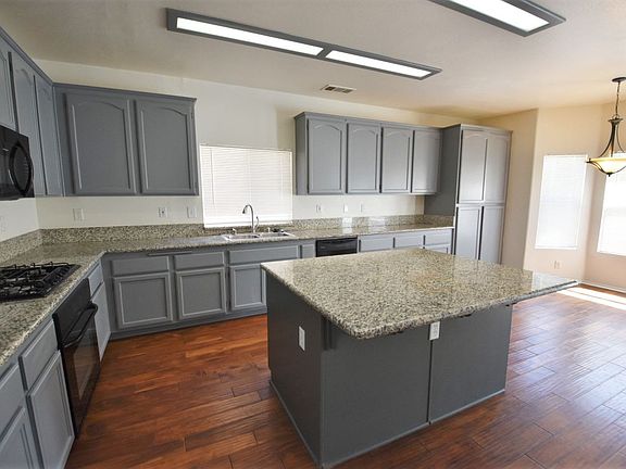 4th image of 3948 Sungate Dr