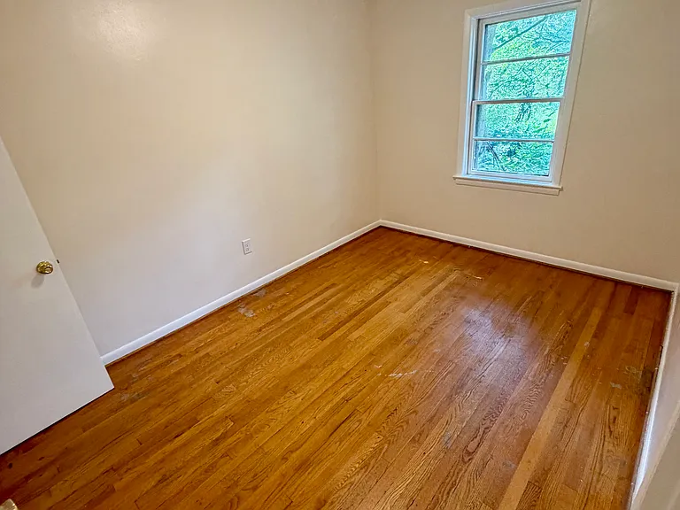 1630 S Braddock St — Photo 10