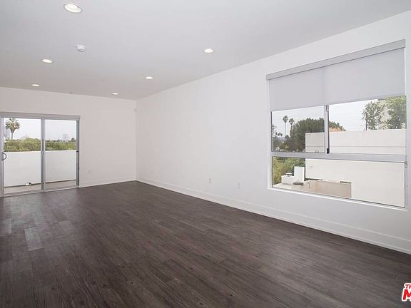 3rd image of 2028 S Bentley Ave APT 302