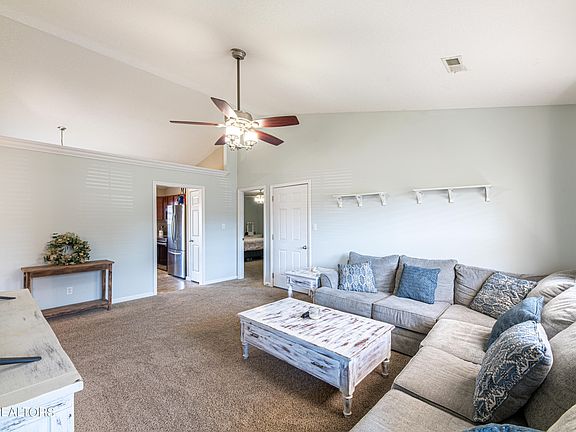 4th image of 8205 Dove Wing Ln