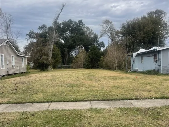 1827 9th St, Lake Charles, LA 70601