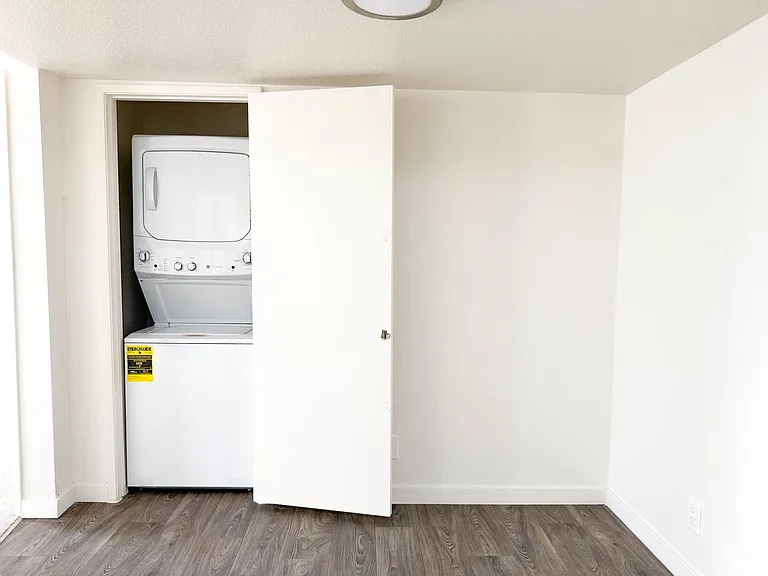 Pebblecreek Apartments — Photo 12