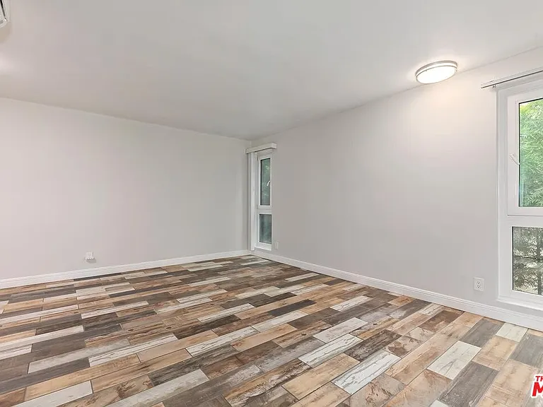 11789 Montana Ave #11 — Photo 14