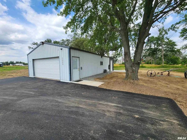 5888 County Road 1150 E, Mc Leansboro, IL 62859