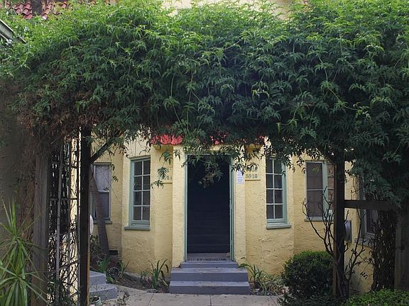 2nd image of 5918 Willoughby Ave #1/4